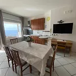 Casa Conte 2 דירה *