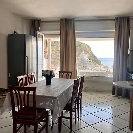 Casa Conte 2 דירה *